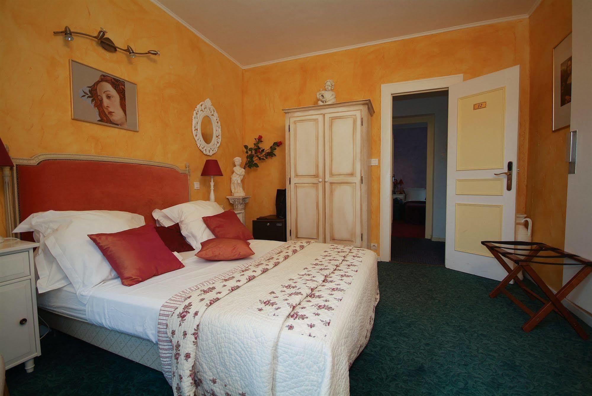 Cit'Hotel Le Mirage Istres Exterior photo